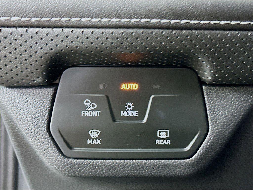 used 2025 Volkswagen Atlas car, priced at $33,818