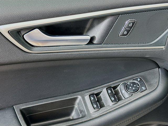 used 2024 Ford Edge car, priced at $19,996