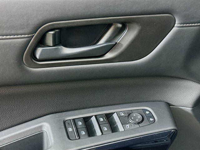 used 2025 Nissan Pathfinder car, priced at $28,197