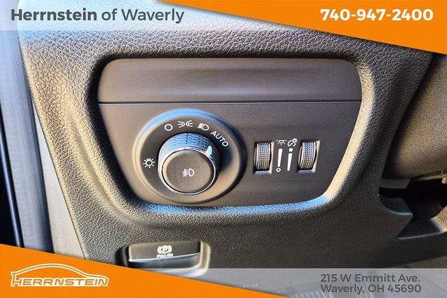 new 2025 Jeep Grand Cherokee car, priced at $45,323