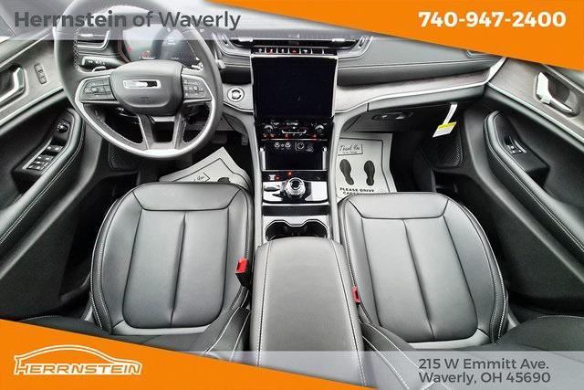 new 2025 Jeep Grand Cherokee car, priced at $45,323