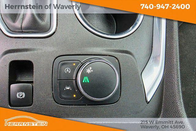 used 2023 Chevrolet Traverse car, priced at $23,852