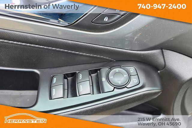 used 2023 Chevrolet Traverse car, priced at $23,852
