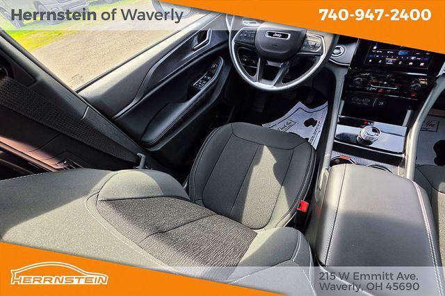 new 2025 Jeep Grand Cherokee L car, priced at $43,500