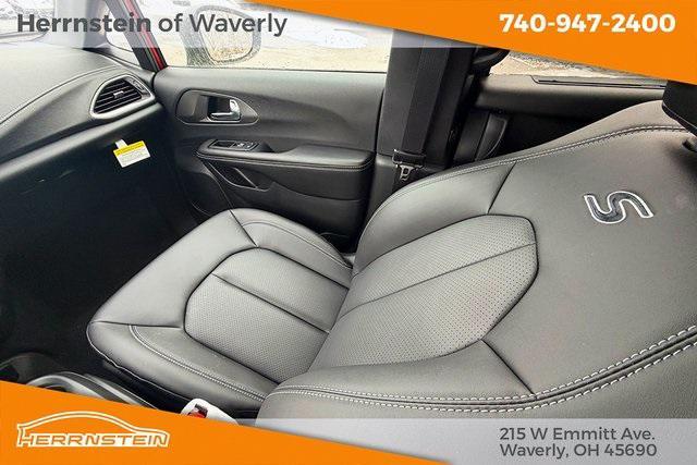 new 2026 Chrysler Pacifica car, priced at $49,180