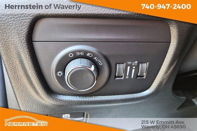 new 2025 Jeep Grand Cherokee car, priced at $45,700