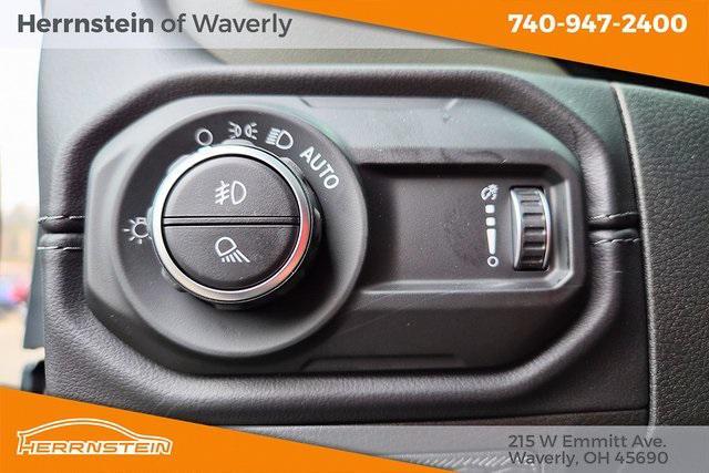 new 2025 Jeep Gladiator car, priced at $56,400