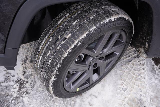 new 2026 Jeep Compass car, priced at $33,450