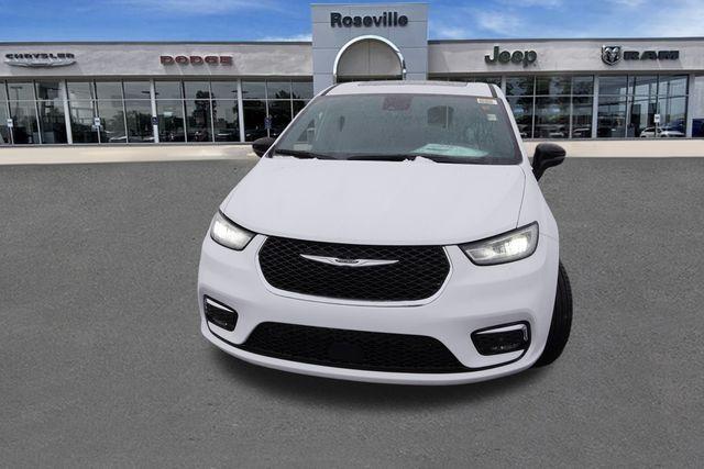 new 2026 Chrysler Pacifica car, priced at $49,519