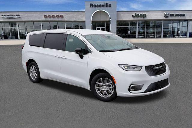 new 2026 Chrysler Pacifica car, priced at $36,036