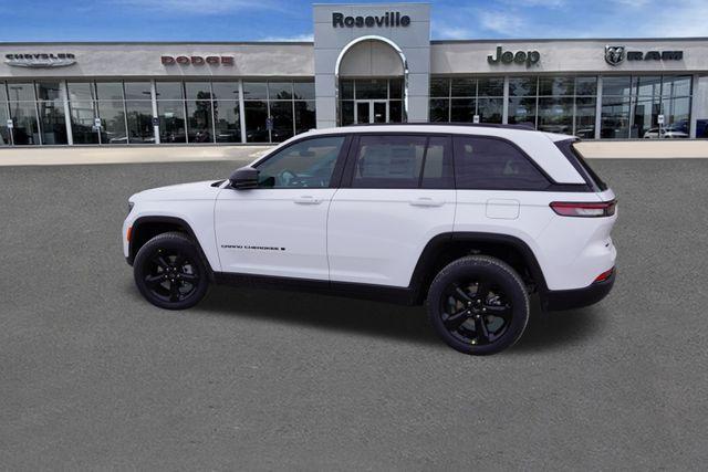 new 2025 Jeep Grand Cherokee car, priced at $43,602