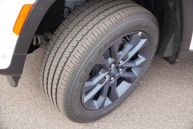 new 2026 Jeep Grand Cherokee car, priced at $43,340
