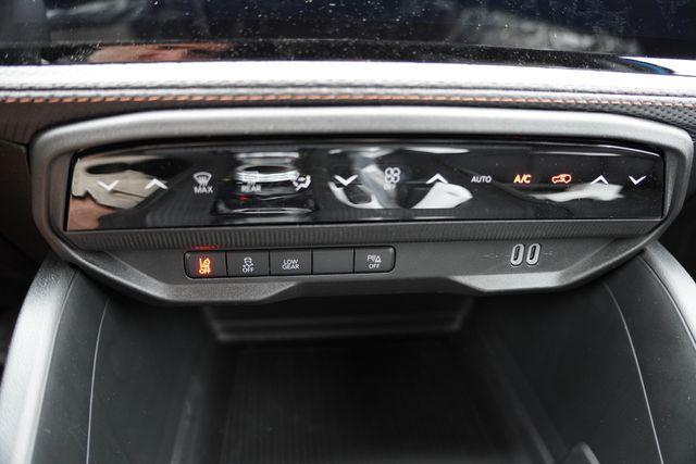 new 2026 Jeep Cherokee car, priced at $36,243