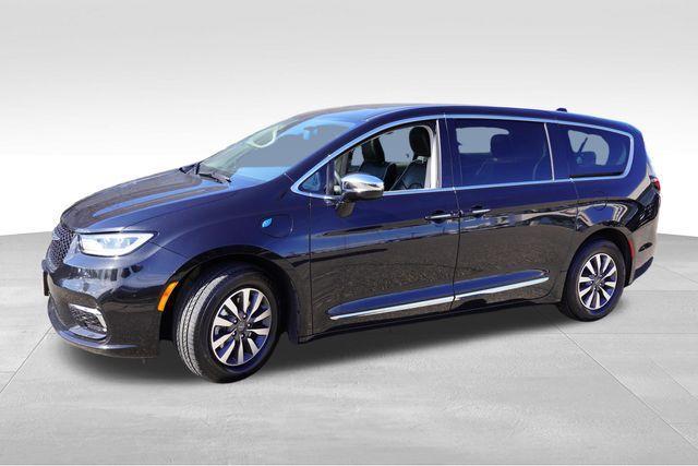 used 2023 Chrysler Pacifica Hybrid car, priced at $24,969