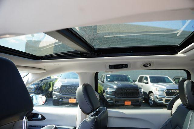 used 2023 Chrysler Pacifica Hybrid car, priced at $24,969