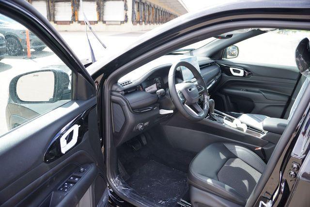 new 2025 Jeep Compass car, priced at $32,581