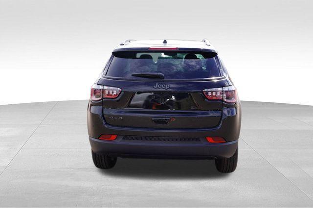 new 2025 Jeep Compass car, priced at $32,581