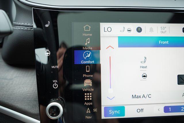 new 2026 Jeep Grand Cherokee L car, priced at $48,622