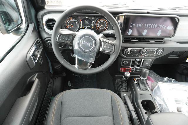 new 2025 Jeep Gladiator car, priced at $46,746