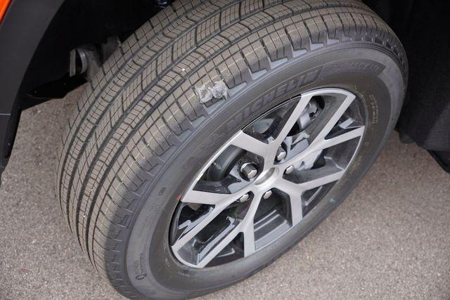 new 2025 Jeep Grand Cherokee car, priced at $38,449