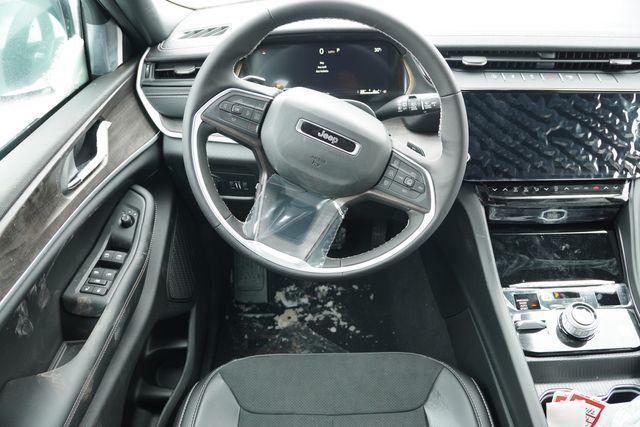 new 2026 Jeep Grand Cherokee car, priced at $43,824