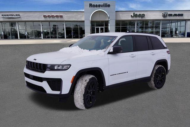 new 2026 Jeep Grand Cherokee car, priced at $43,824