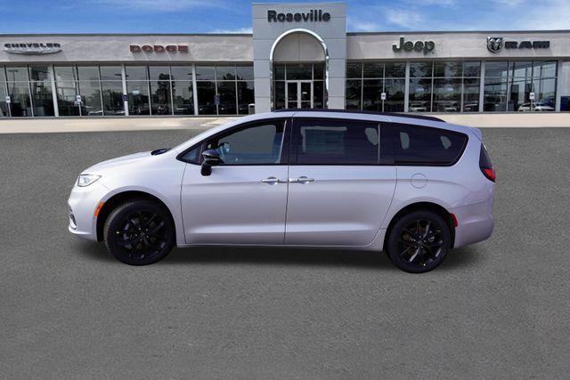 new 2026 Chrysler Pacifica car, priced at $45,330