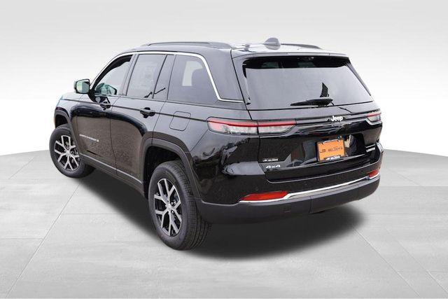 new 2025 Jeep Grand Cherokee car, priced at $44,804