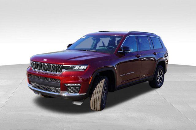 new 2025 Jeep Grand Cherokee L car, priced at $41,674