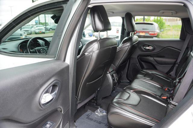 used 2019 Jeep Cherokee car, priced at $15,947