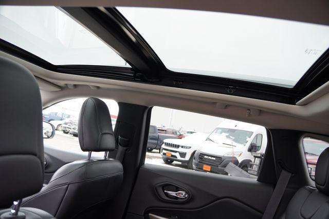 used 2018 Jeep Cherokee car, priced at $13,493