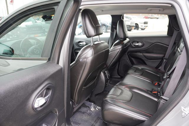 used 2019 Jeep Cherokee car, priced at $15,777