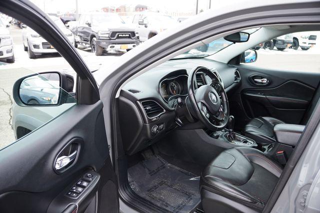 used 2019 Jeep Cherokee car, priced at $15,777