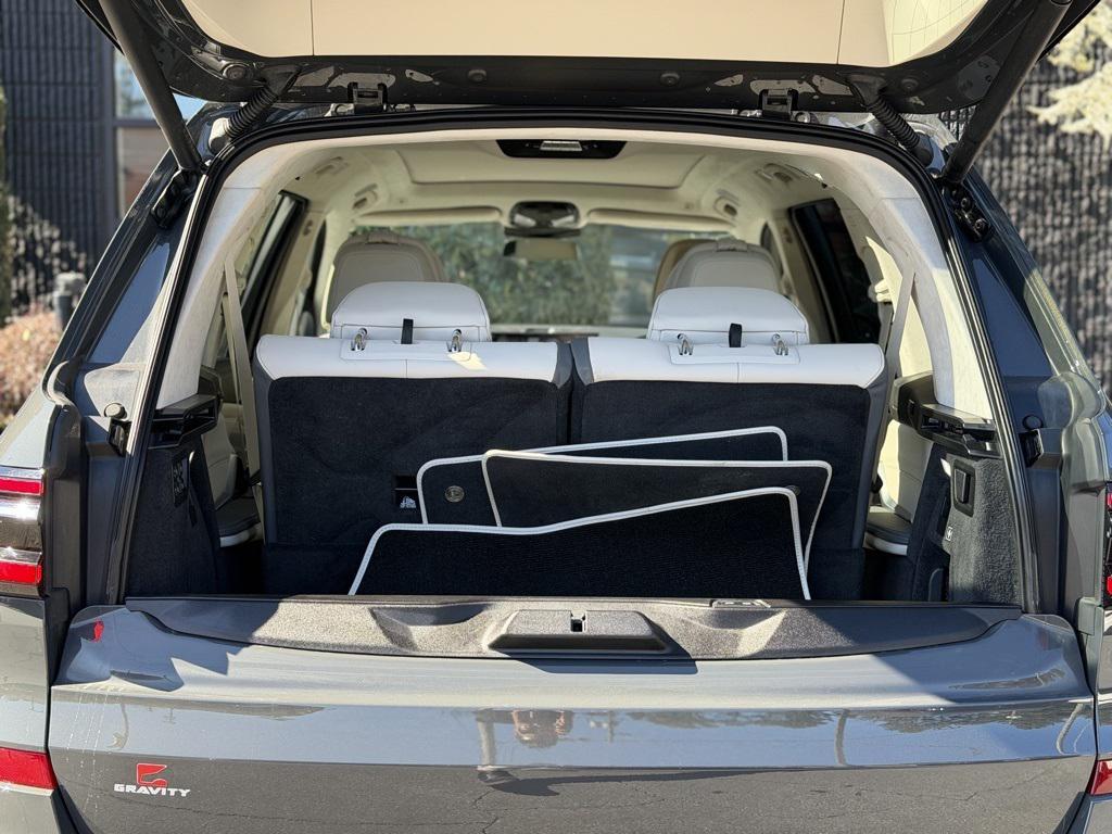 used 2024 BMW ALPINA XB7 car, priced at $97,985