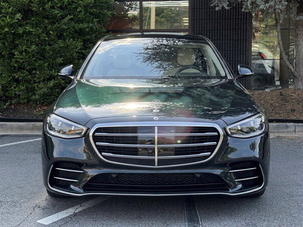 Mercedes-Benz S-Class view 3