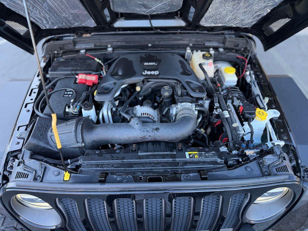 used 2018 Jeep Wrangler Unlimited car, priced at $28,985