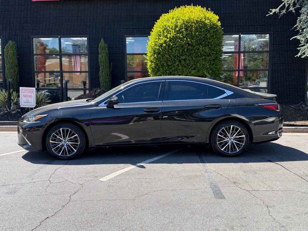 used 2025 Lexus ES 300h car, priced at $38,985