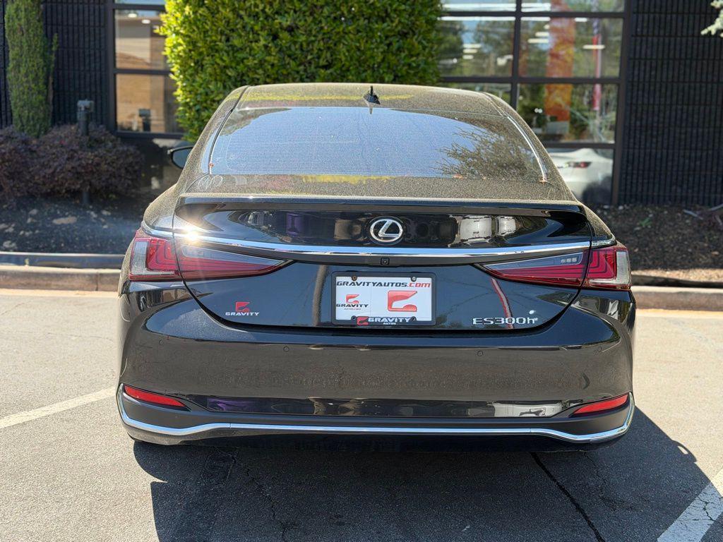 used 2025 Lexus ES 300h car, priced at $38,985