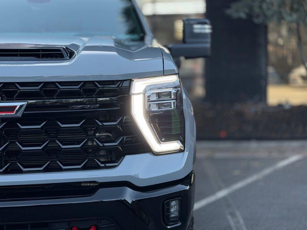 used 2024 Chevrolet Silverado 2500 car, priced at $71,985