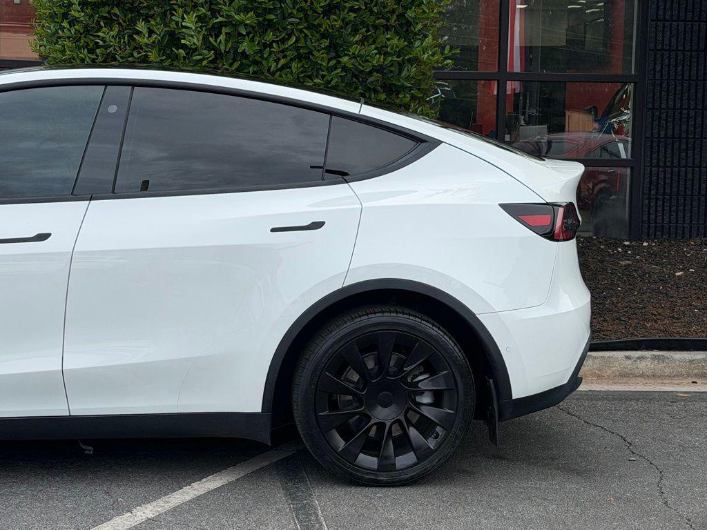 used 2021 Tesla Model Y car, priced at $27,695