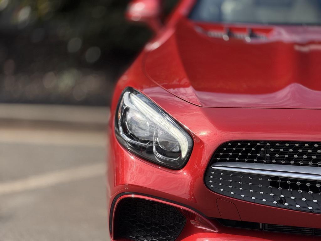 used 2019 Mercedes-Benz SL 550 car, priced at $62,985