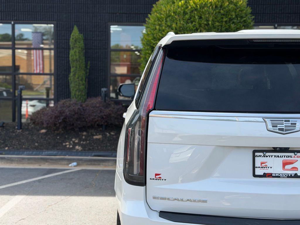 used 2023 Cadillac Escalade ESV car, priced at $62,495