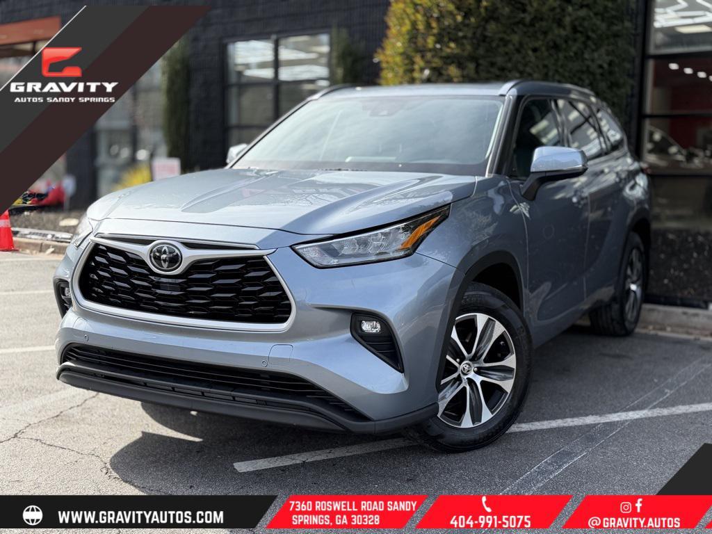used 2020 Toyota Highlander car, priced at $26,895