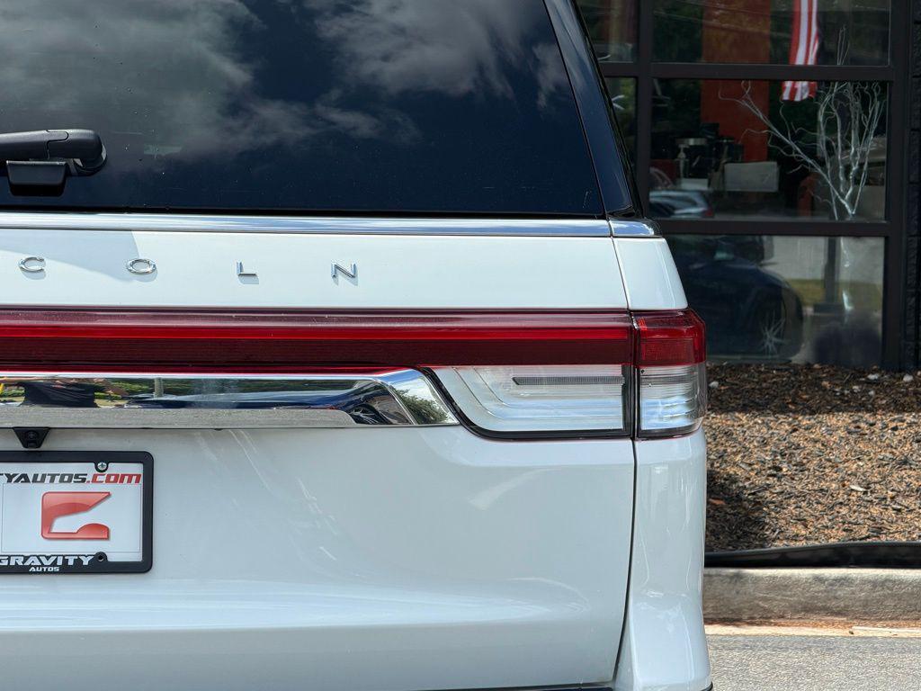 used 2024 Lincoln Navigator car, priced at $58,859