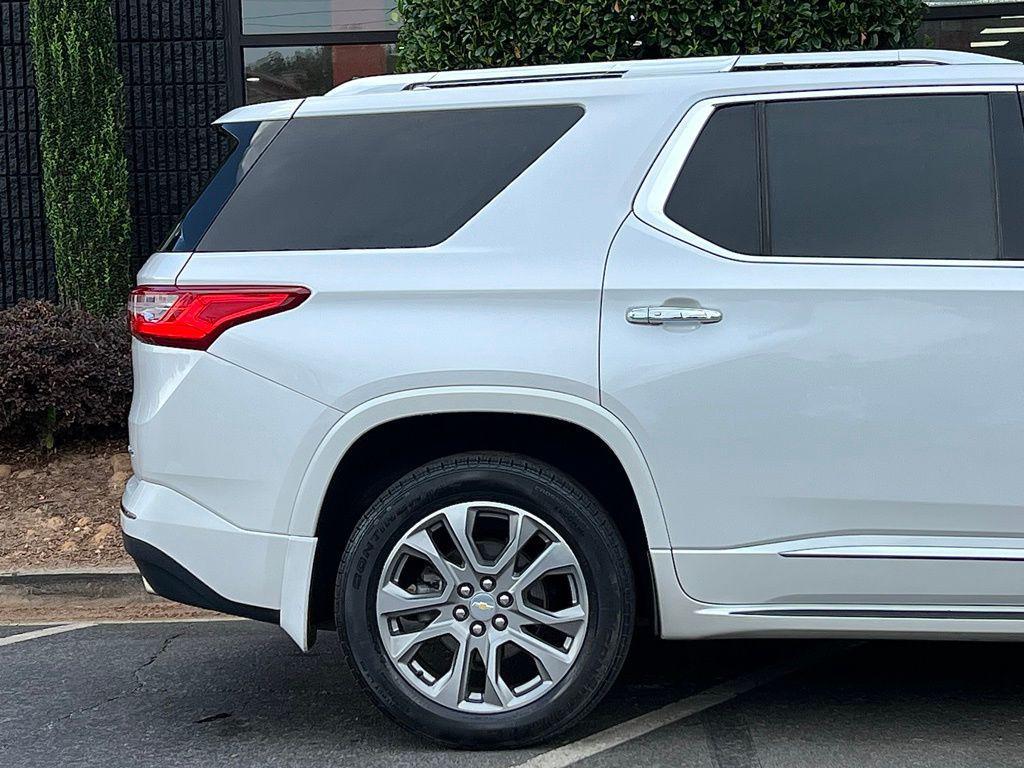 used 2021 Chevrolet Traverse car, priced at $24,595