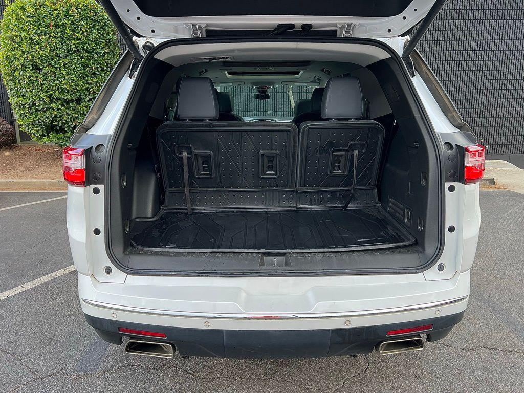 used 2021 Chevrolet Traverse car, priced at $24,595