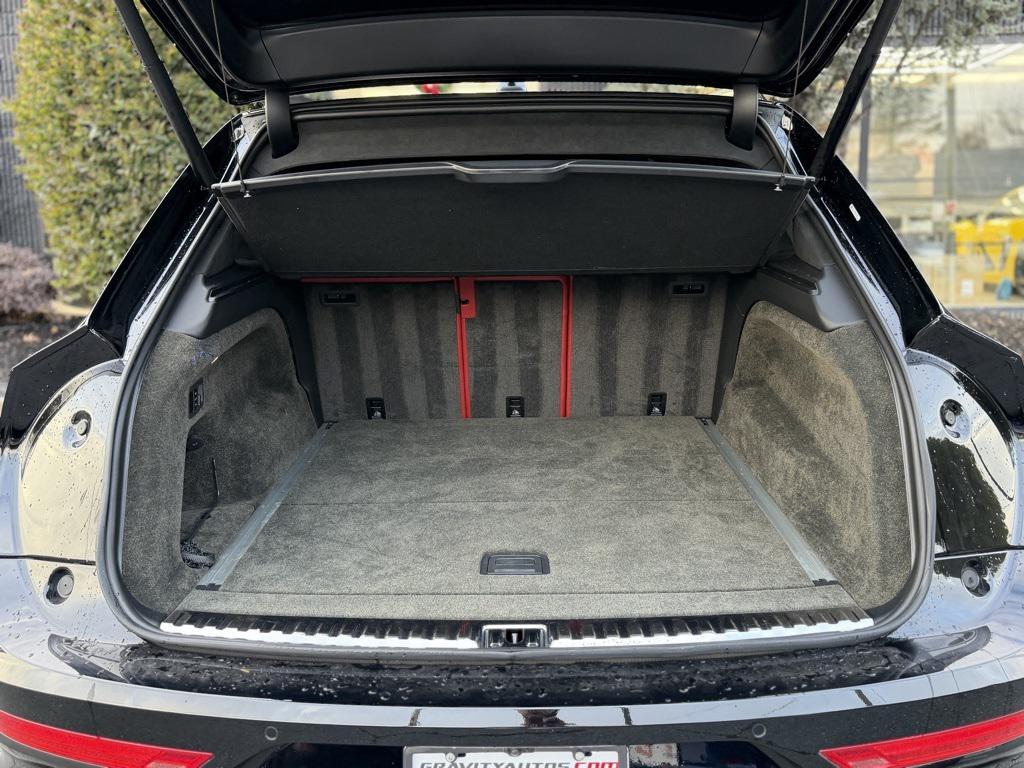 used 2023 Bentley Bentayga car, priced at $137,495