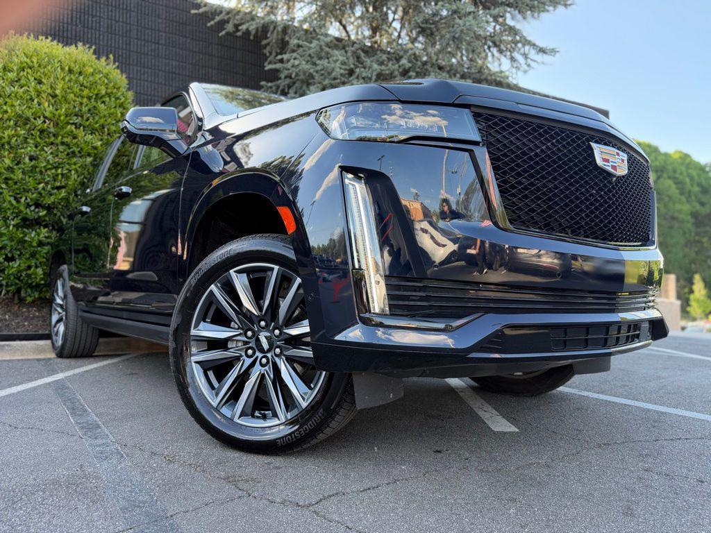 used 2021 Cadillac Escalade ESV car, priced at $64,595