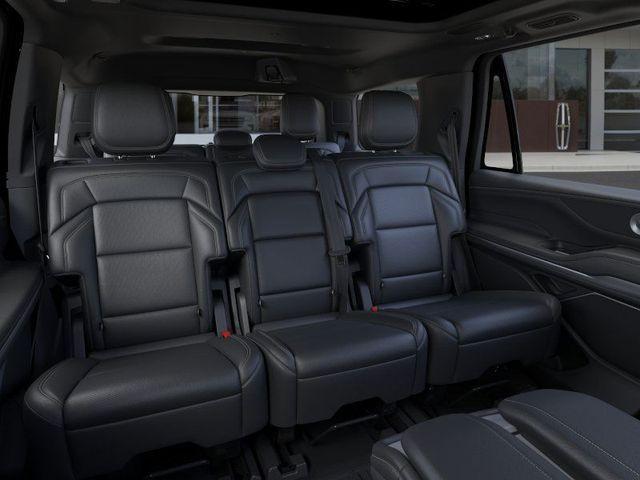 new 2025 Lincoln Navigator car, priced at $94,010