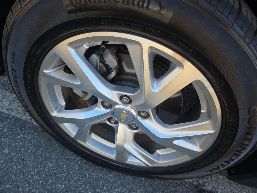 used 2020 Chevrolet Equinox car, priced at $12,775